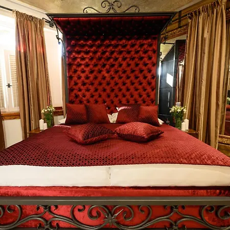 Lägenhetshotell Ecole 4*