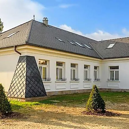 Ecole